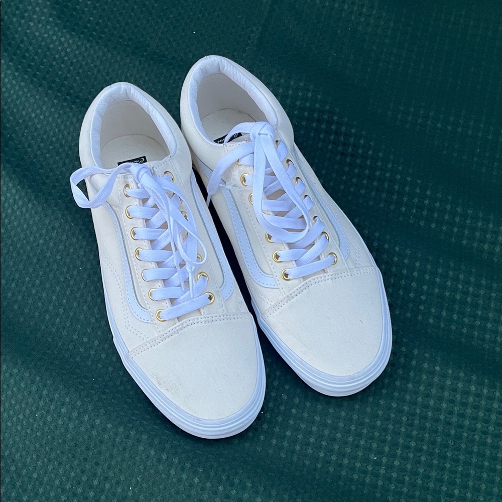 VANS Vans yellow Canvas Sneakers with Gold Eyelets 10.5 men’s women’s 12‎